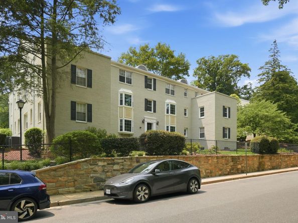 808 S Arlington Mill Drive 9302, Arlington VA 22204