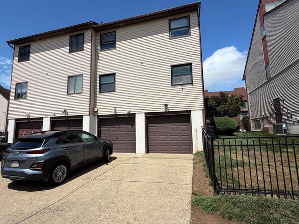 9525 James Street 2B, Philadelphia PA 19114