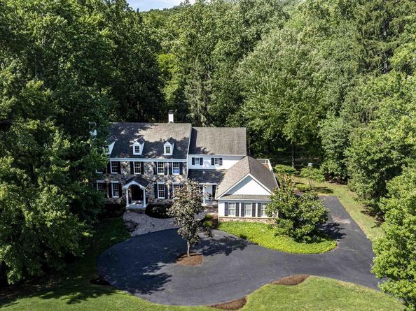 48 Woodside Lane, New Hope PA 18938