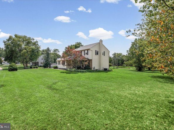 2395 Greensward Road N, Warrington PA 18976