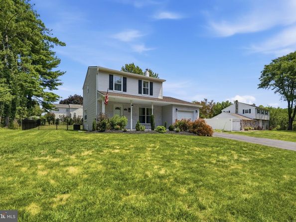 1519 Silver Lake Road, Langhorne PA 19047