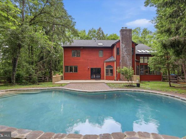 1 Turnberry Way, New Hope PA 18938