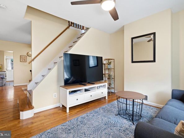 435 Shurs Lane, Philadelphia PA 19128