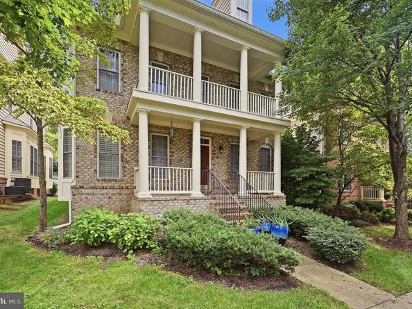 9183 Topaz Street, Fairfax VA 22031