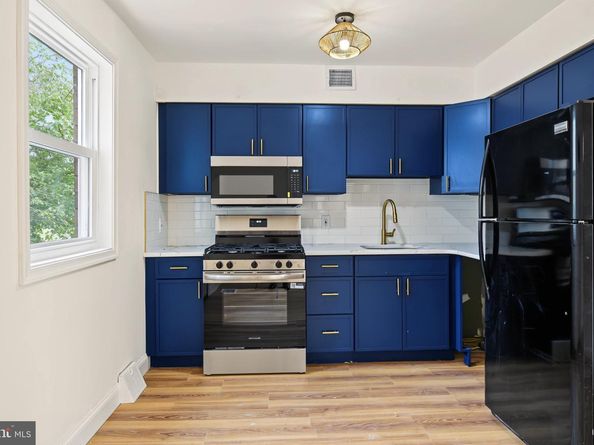 2106 N Camac Street, Philadelphia PA 19122