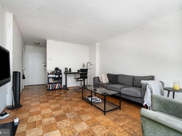 922 24TH Street NW 313, Washington DC 20037