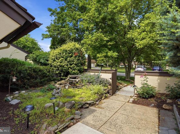 2 Withers Lane, Blue Bell PA 19422
