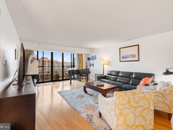 1300 Crystal Drive 1206S, Arlington VA 22202