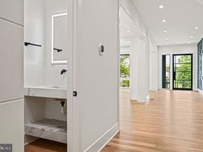 103 Saint Andrews Drive NE, Vienna VA 22180