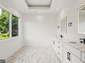 103 Saint Andrews Drive NE, Vienna VA 22180