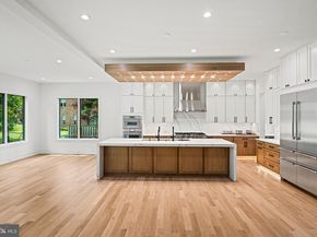 103 Saint Andrews Drive NE, Vienna VA 22180