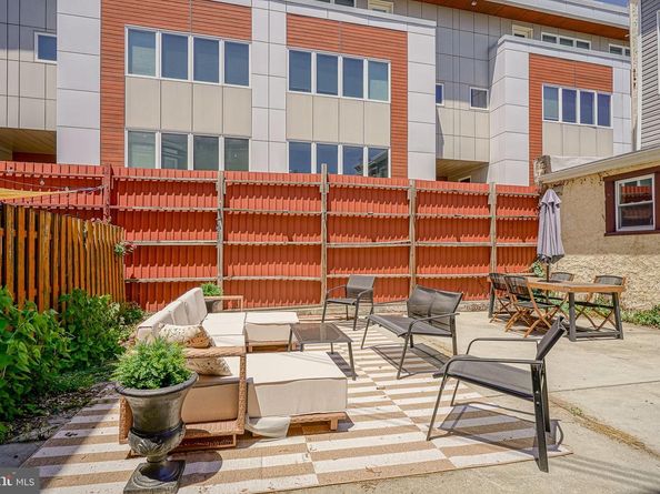 1206 E Susquehanna Avenue, Philadelphia PA 19125