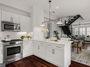 701 S 6TH Street, Philadelphia PA 19147