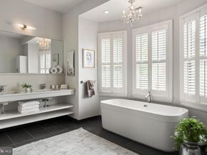 701 S 6TH Street, Philadelphia PA 19147