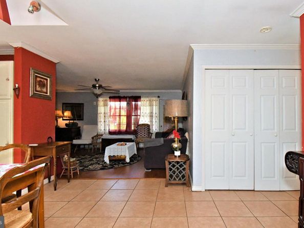 70 Tall Pine Lane, Levittown PA 19054