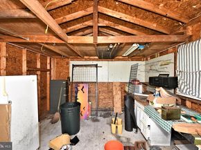 70 Tall Pine Lane, Levittown PA 19054