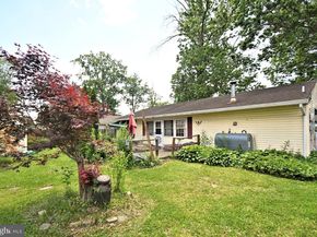 70 Tall Pine Lane, Levittown PA 19054