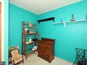 70 Tall Pine Lane, Levittown PA 19054