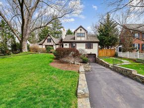 5735 Bradley Boulevard, Bethesda MD 20814