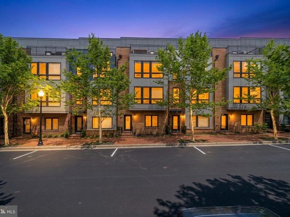 422 Stabler Lane, Alexandria VA 22304