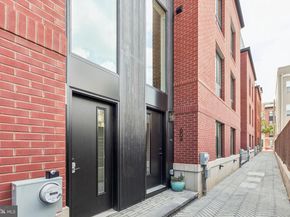 610 N Brenna Walk, Philadelphia PA 19123