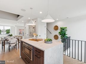 610 N Brenna Walk, Philadelphia PA 19123