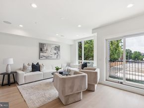 610 N Brenna Walk, Philadelphia PA 19123