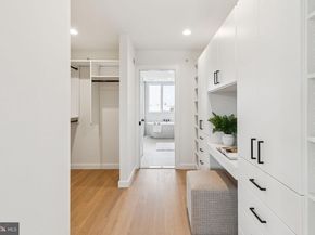 610 N Brenna Walk, Philadelphia PA 19123