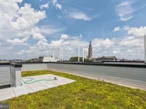 610 N Brenna Walk, Philadelphia PA 19123