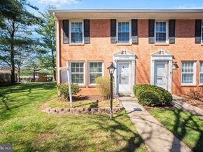 133 N Baylor Drive, Sterling VA 20164