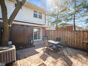 133 N Baylor Drive, Sterling VA 20164