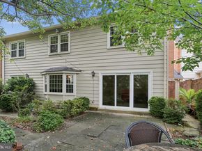 10233 Gainsborough, Potomac MD 20854