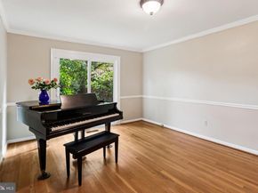 10233 Gainsborough, Potomac MD 20854