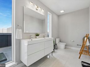 2720 W Cabot Street, Philadelphia PA 19121