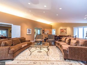 11 Steeplechase Lane, Blue Bell PA 19422