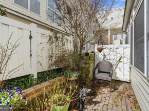 610 Tivoli Passage Way, Alexandria VA 22314