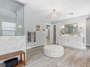 7 Woodland Road, Newtown PA 18940