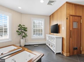 7 Woodland Road, Newtown PA 18940