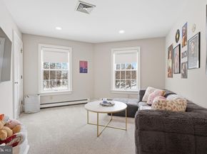 7 Woodland Road, Newtown PA 18940