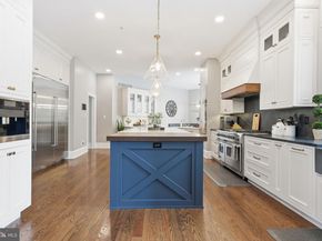 7 Woodland Road, Newtown PA 18940