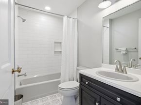 7 Woodland Road, Newtown PA 18940