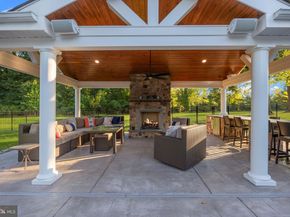 7 Woodland Road, Newtown PA 18940