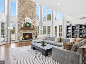 7 Woodland Road, Newtown PA 18940