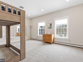 7 Woodland Road, Newtown PA 18940