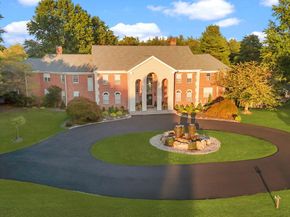 7 Woodland Road, Newtown PA 18940