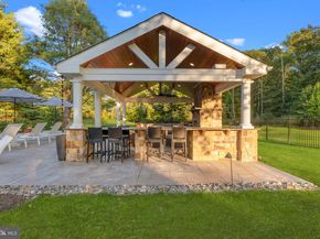 7 Woodland Road, Newtown PA 18940