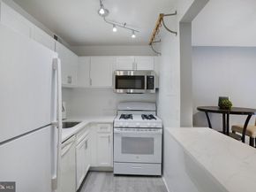 3100 S Manchester Street 909, Falls Church VA 22044