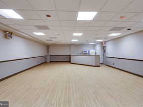 3100 S Manchester Street 909, Falls Church VA 22044