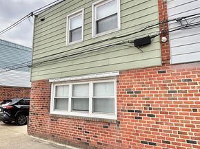 1827 Arnold Street, Philadelphia PA 19152
