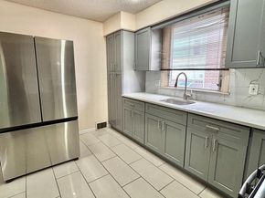 1827 Arnold Street, Philadelphia PA 19152